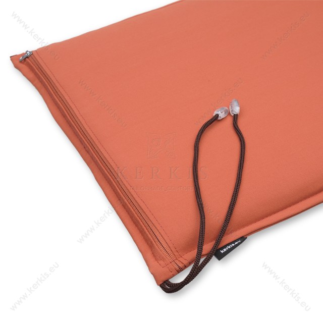 Το μαξιλάρι καρέκλας διαθέτει κορδόνια υψηλής ποιότητας για δέσιμο στην καρέκλα