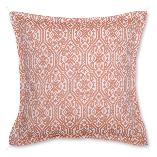 Μαξιλάρι διακοσμητικό με ύφασμα εξωτερικού χώρου και σχέδια με ρόμβους. Μαξιλάρι διακοσμητικό με ύφασμα εξωτερικού χώρου και σχέδια με ρόμβους.