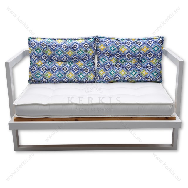 Μαξιλάρια καναπέ με διακοσμητικά κουμπιά