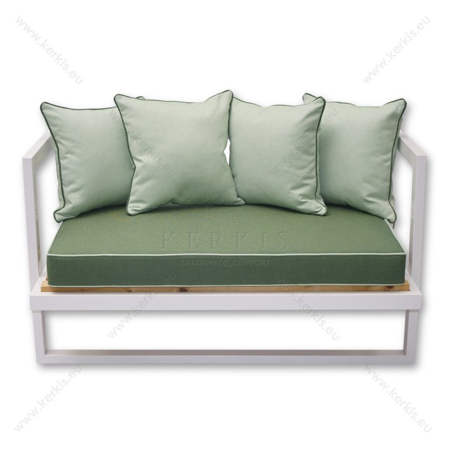 Μαξιλάρια καναπέ - πάγκου εξωτερικών χώρων με διακοσμητικό περιμετρικά φιλέτο.