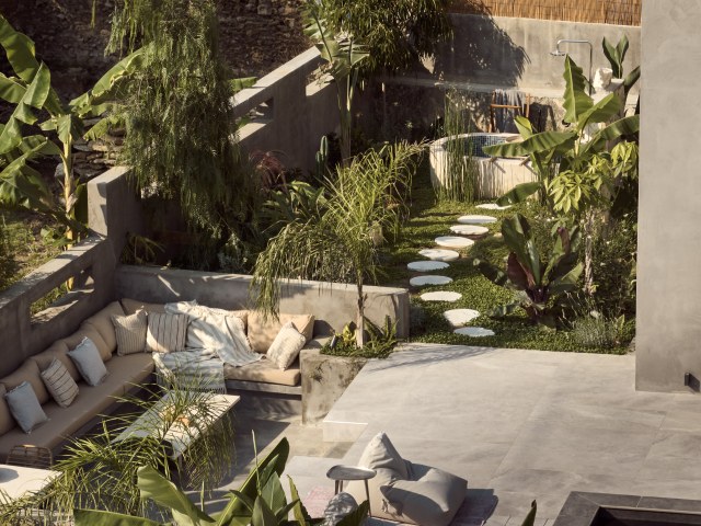 Main Gallery Main Gallery