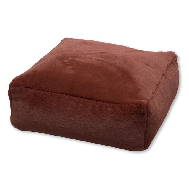 Πουφ Φαίδρα με συνθετική τερακόττα γούνα. Κατάλληλο για εσωτερικούς χώρους, παρέχοντας μια απαλή και ζεστή αίσθηση στον χώρο.