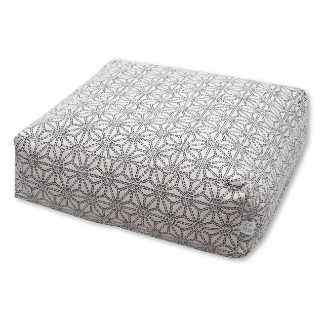 Πουφ Φαίδρα Βoho TOKYO με μπλε σχέδια σε λευκή βάση. Κατάλληλο για εσωτερικούς χώρους.