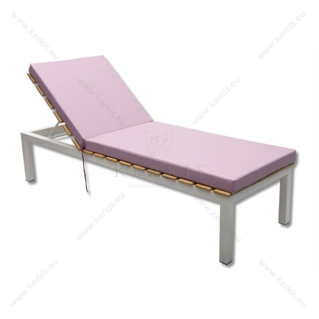 Στρώμα Ξαπλώστρας με Δερματίνη M.P.O. Σε 7εκ πάχος και λιλά χρώμα. Δέσιμο με ιμάντες και κορδόνια. Στρώμα Ξαπλώστρας με Δερματίνη M.P.O. Σε 7εκ πάχος και λιλά χρώμα. Δέσιμο με ιμάντες και κορδόνια.